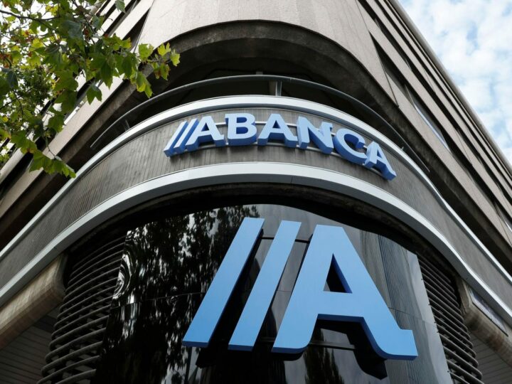 El banco digital que te paga por andar: Abanca lanza B100 con una cuenta remunerada de ahorro al 3,4%